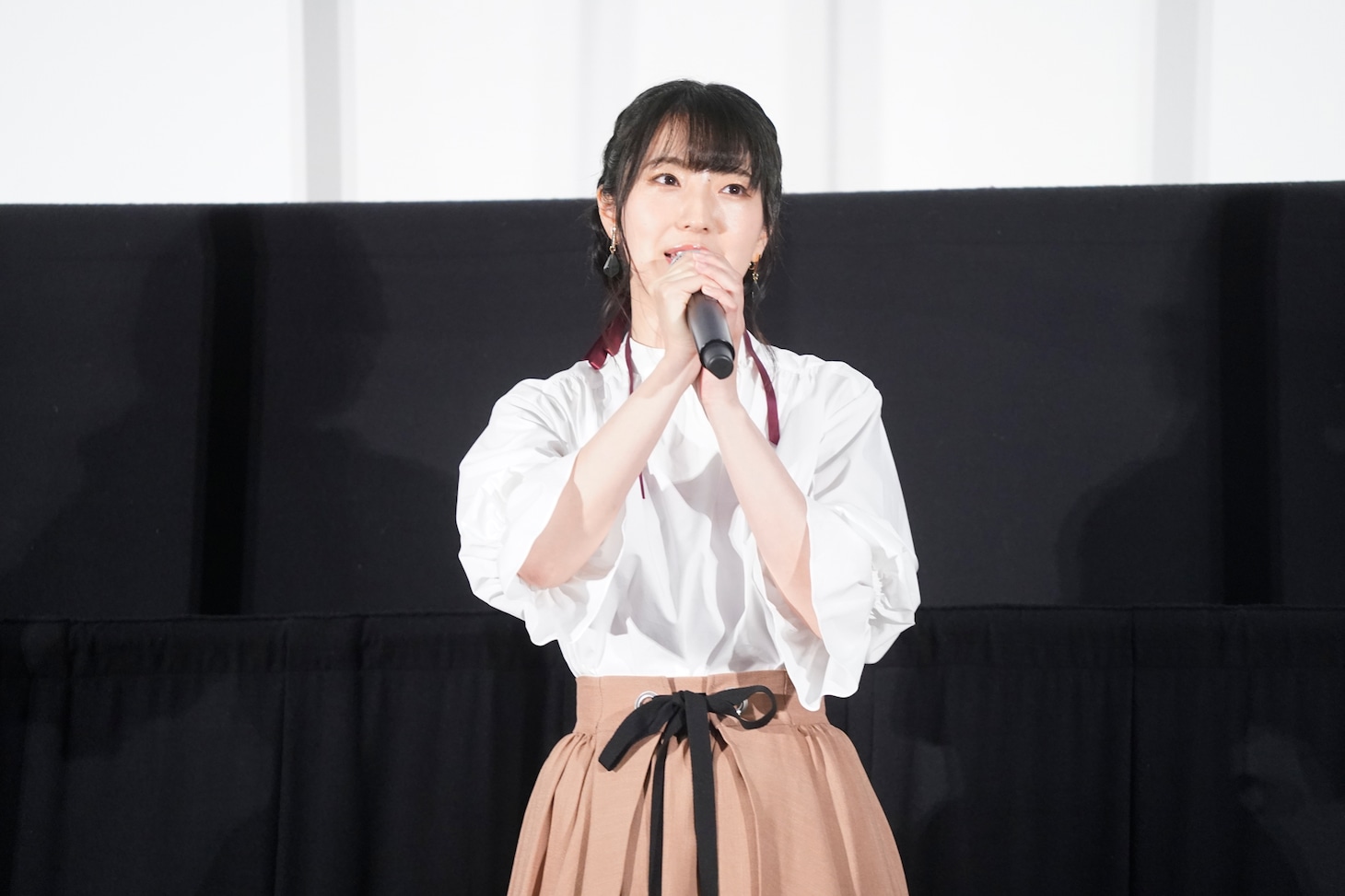 石川由依