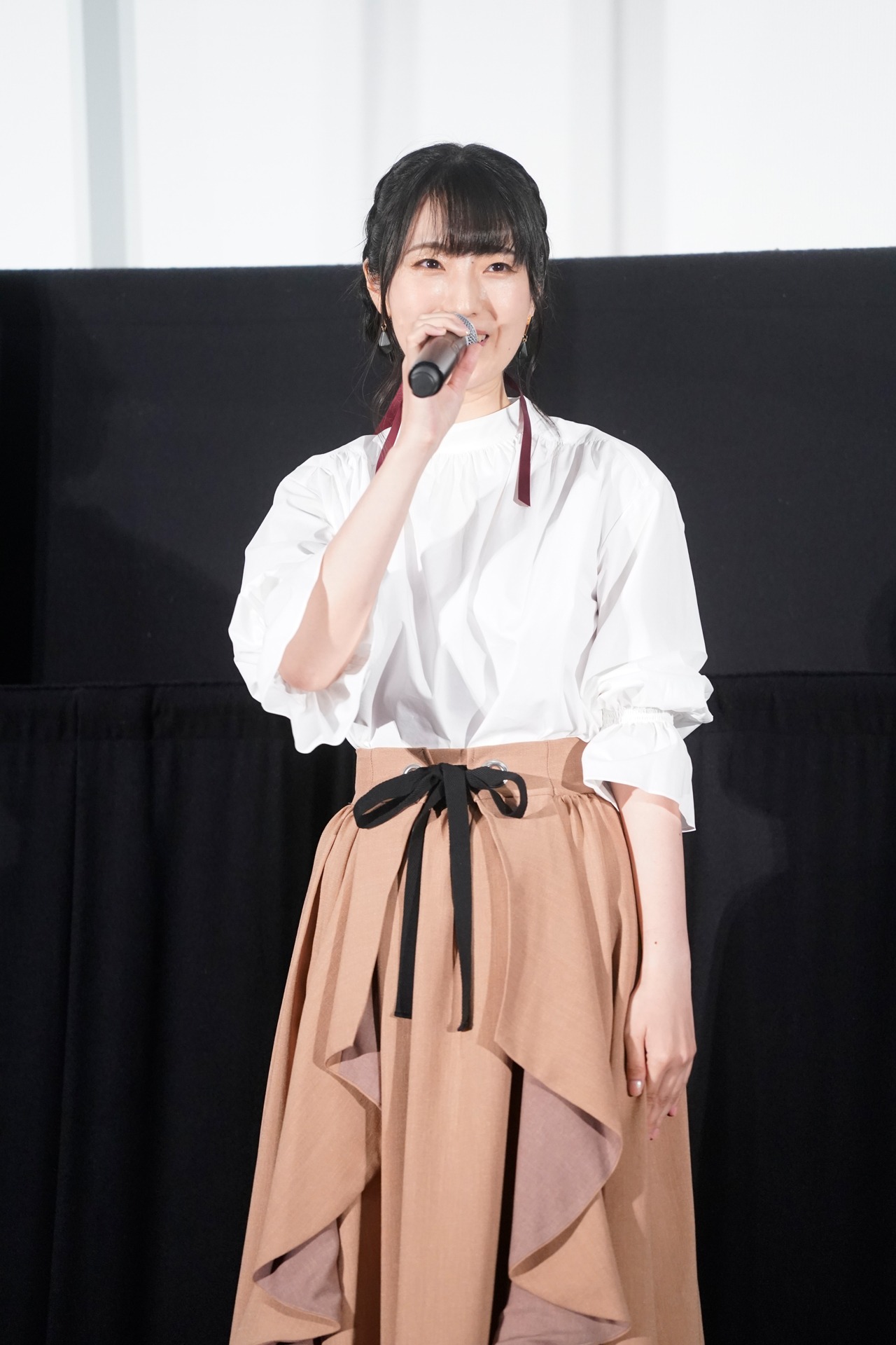 石川由依