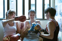 「THE CROSSING ～香港と大陸をまたぐ少女～」新場面写真