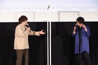 「海辺のエトランゼ」公開記念舞台挨拶の様子。左から村田太志、松岡禎丞。
