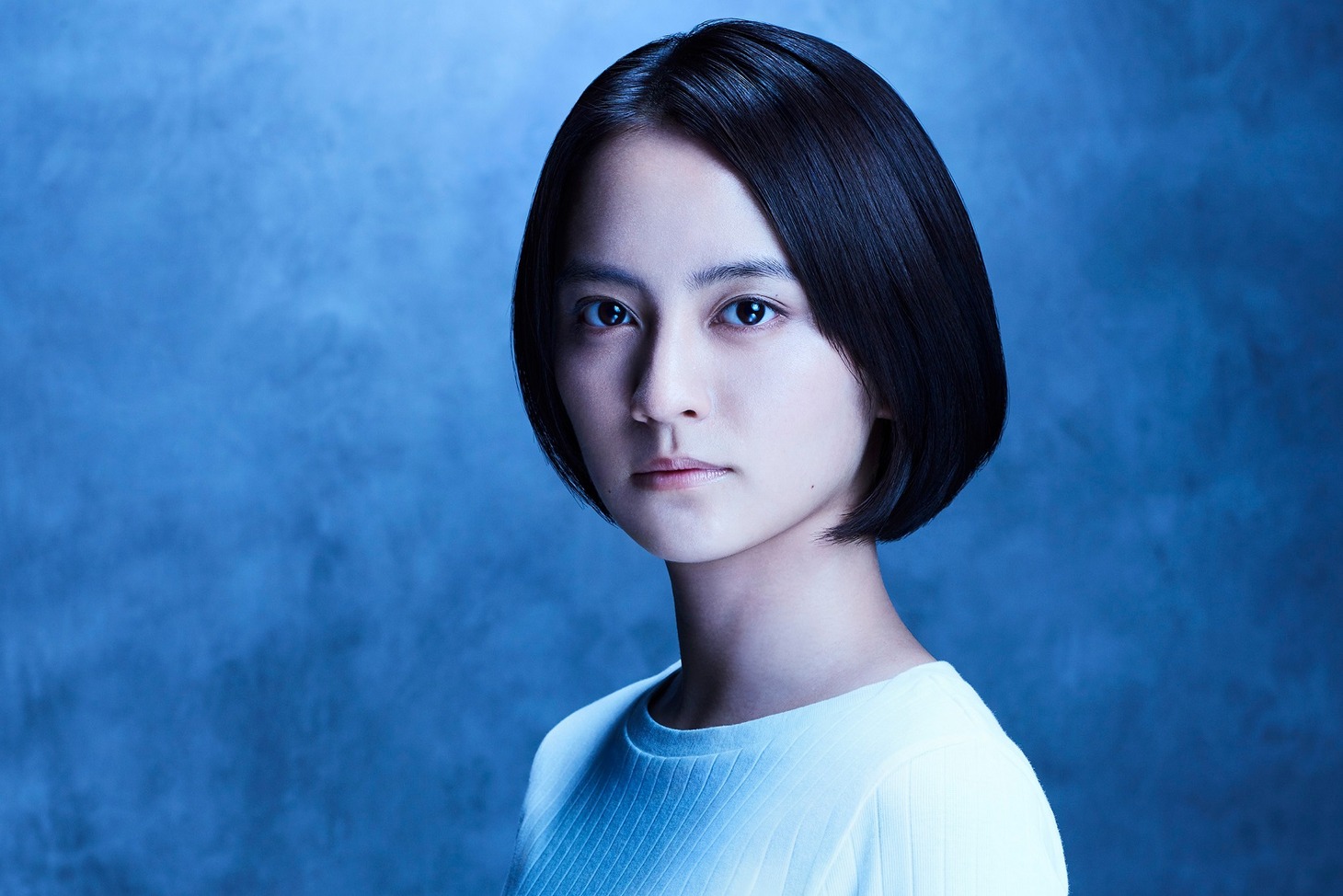 岡田結実演じる星野奈々美。
