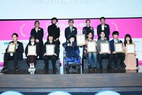 PFFアワード2020受賞者と最終審査員。