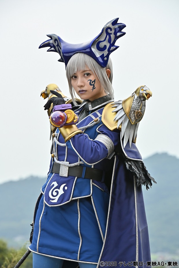 桃月なしこ演じるヨドンナ。