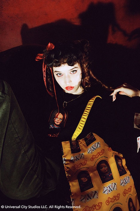 X-girl × CHILDS PLAY CHUCKY L/S TEE（税込7150円）、X-girl × CHILDS PLAY CHUCKY TOTE BAG（税込6600円）。