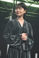 第5回ひかりTVアワードの発表にあたり登壇した小川紗良。