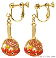 「ハウルの動く城 イヤリング ベーコンエッグ」（税込4290円）