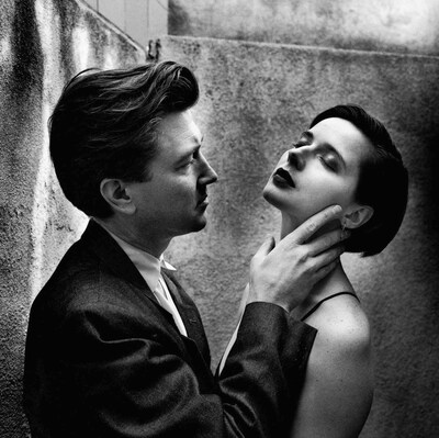 「David Lynch and Isabelle Rossellini, Los Angeles, 1988」 (c)Foto Helmut Newton, Helmut Newton Estate Courtesy Helmut Newton Foundation