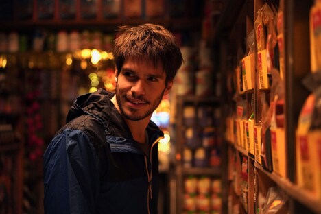 「パリのどこかで、あなたと」