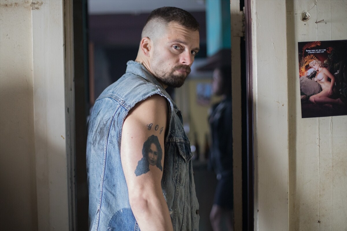 セバスチャン・スタンが語る「ストレイ・ドッグ」の役作り、潜入捜査で失うものとは