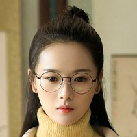 ジャン・シンユエ演じるシャオ・シャオ。