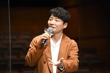作品名にかけて「旬の声、源の声を届けてください」とMCからメッセージを求められ、「居酒屋の名前っぽいですね」と笑う星野源。
