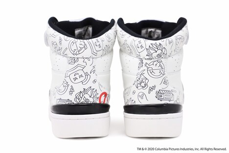 「ゴーストバスターズ」のコラボスニーカー。