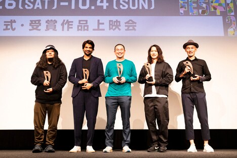 左から磯部鉄平、アンシュル・チョウハン、串田壮史、藤田直哉、朴正一。