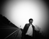 「林遣都 作品集 THREE TALES」より。