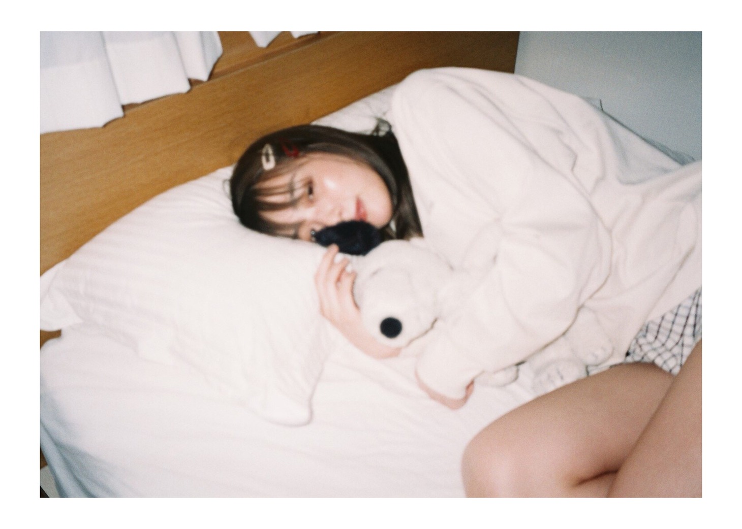 「内田理央10周年企画スマホの中身展『半目と開眼』」展示写真