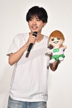 成田凌と大倉忠義のぬいぐるみ。