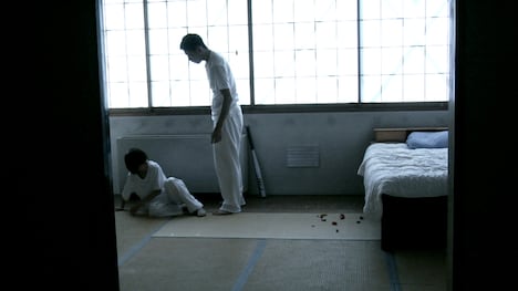 「超擬態人間」