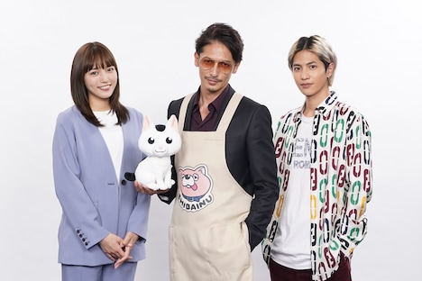 左から川口春奈、玉木宏、志尊淳。