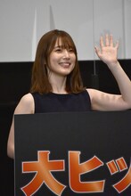 内田真礼