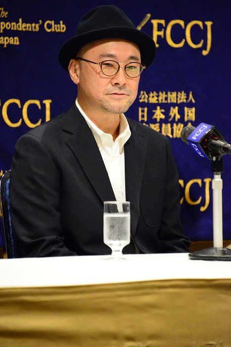 内田英治
