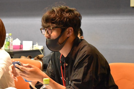 アフレコの様子。