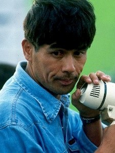 鈴木健二