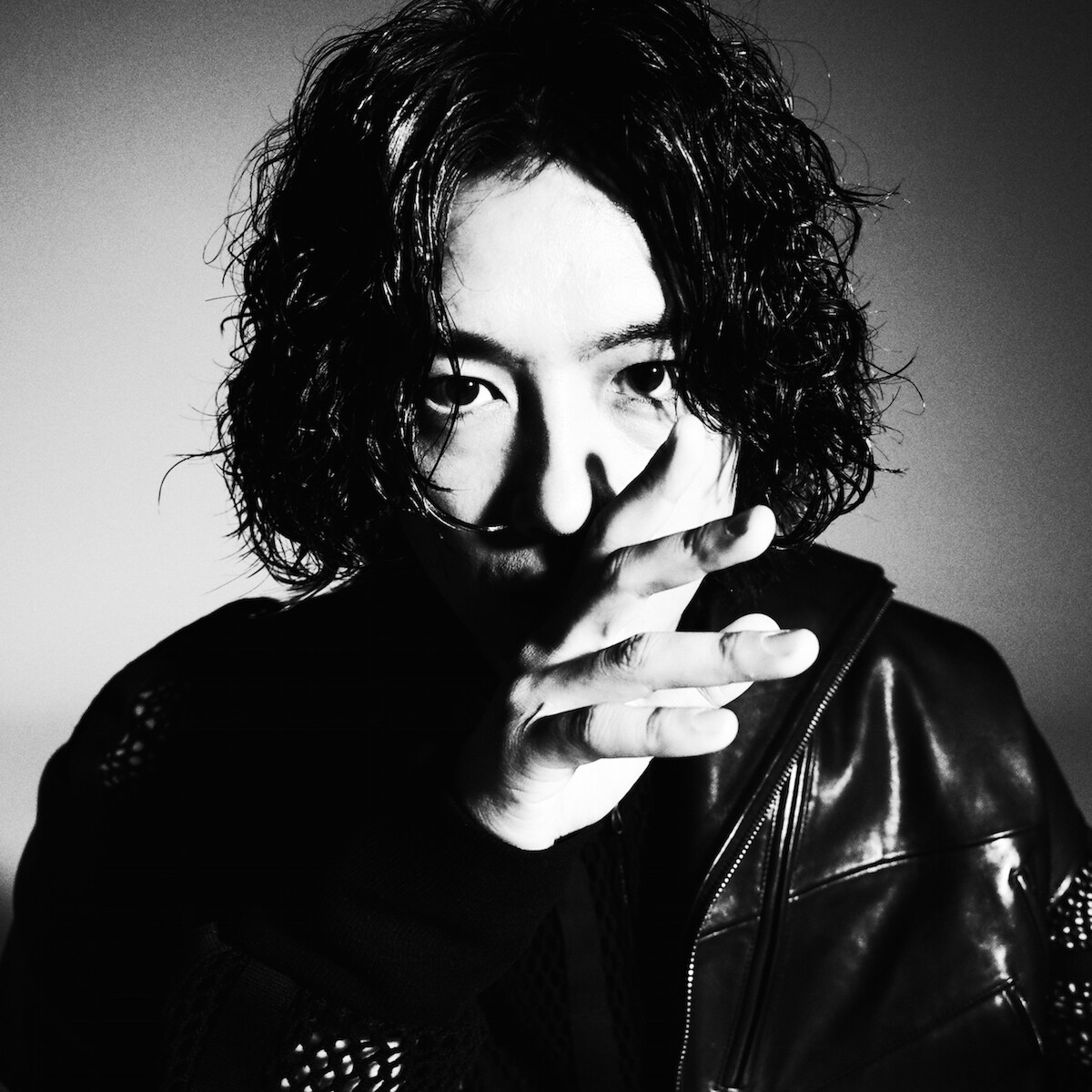 齊藤工がアジア太平洋の国際賞で監督賞に輝く、日本人初の快挙