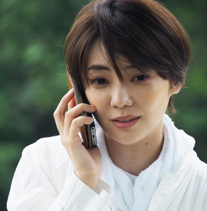 「女たち」