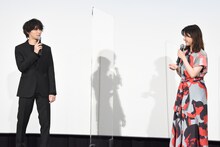 左から横浜流星、吉高由里子。