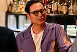 「461個のおべんとう」より、渡辺俊美演じるライブハウスのオーナー。