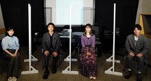 左から福本莉子、北村匠海、浜辺美波、赤楚衛二。
