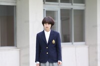 「彼女はひとり」