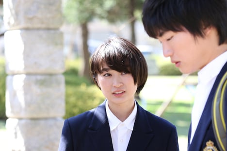 「彼女はひとり」