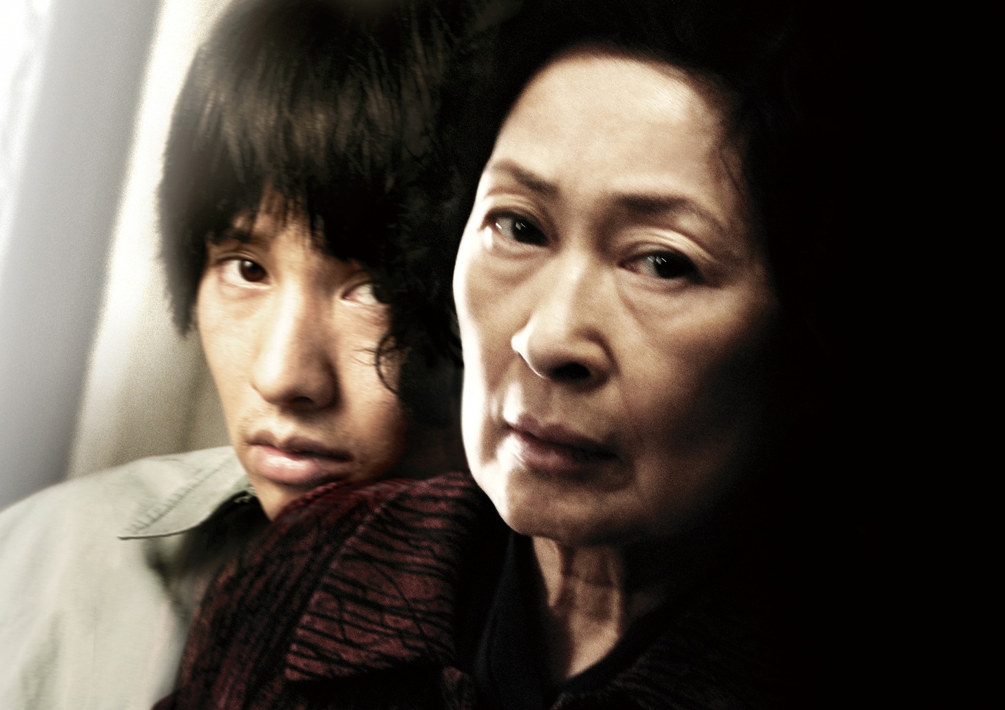 「母なる証明」 (c)2009 CJ ENTERTAINMENT INC. & BARUNSON CO., LTD. ALL RIGHTS RESERVED