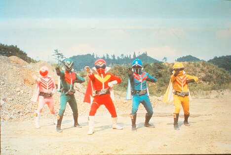 「秘密戦隊ゴレンジャー 真っ赤な猛進撃！」 (c)石森プロ・東映