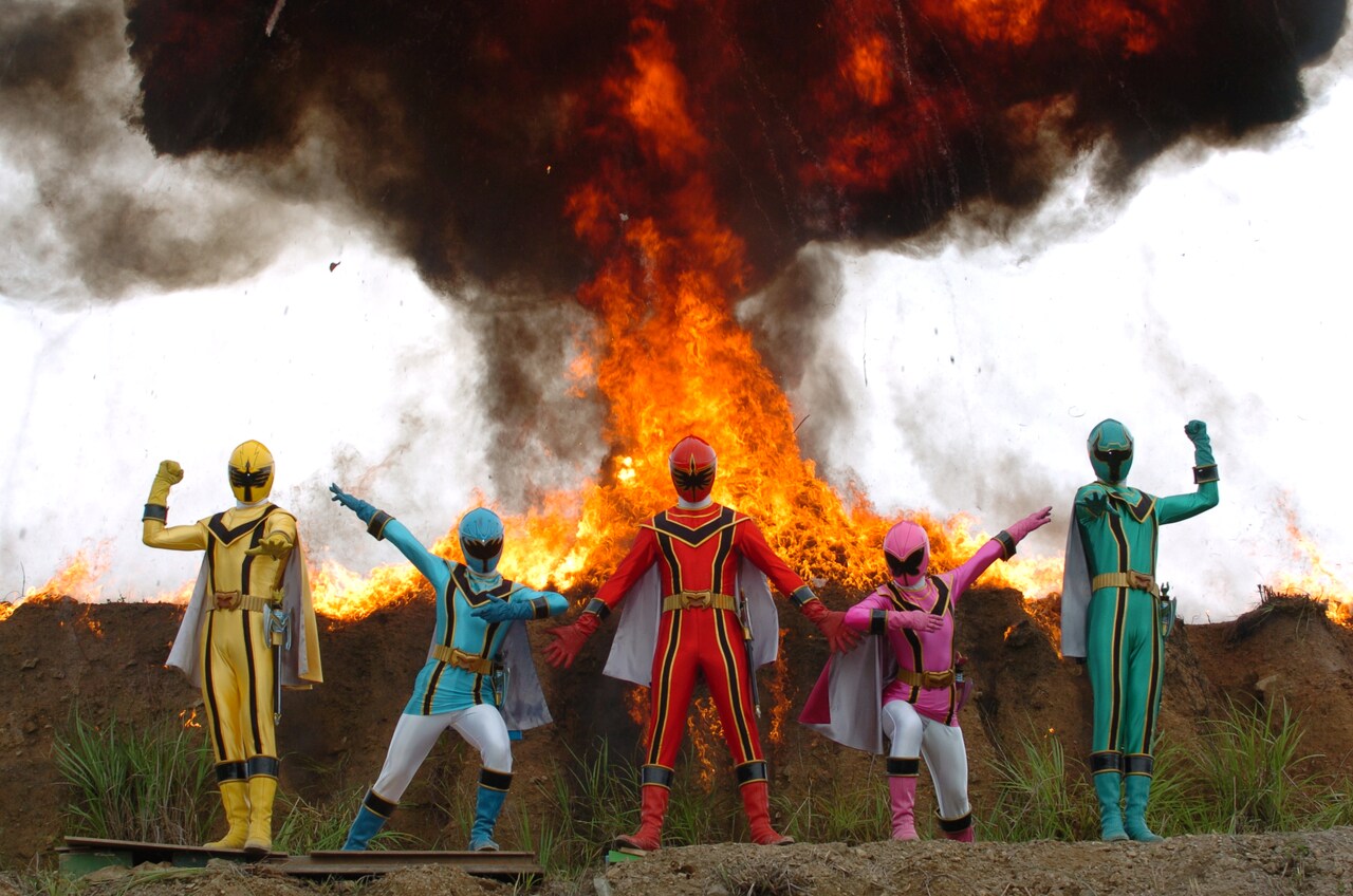 魔法戦隊マジレンジャーTHE MOVIE インフェルシアの花嫁」 (c)2005