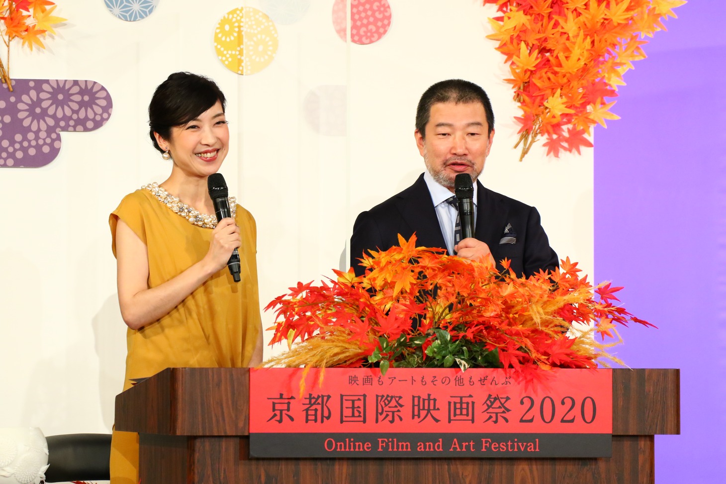 左から佐々木ひろみ、木村祐一。