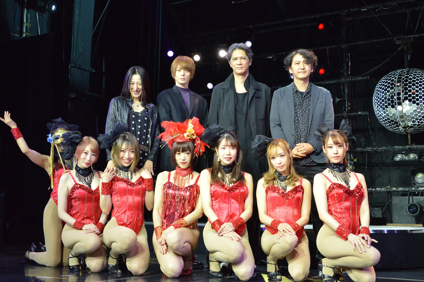「彼女は夢で踊る」公開直前舞台挨拶の様子。後列左から矢沢ようこ、犬飼貴丈、加藤雅也、時川英之。