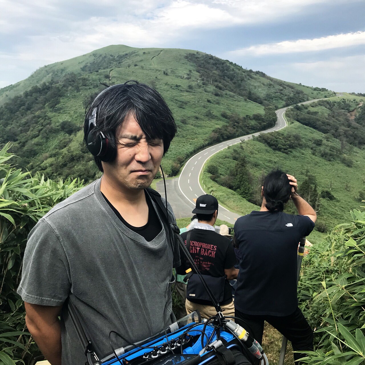 「一度死んでみた」撮影現場での反町憲人。(撮影 / 石井千保子)