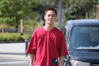 奥野壮演じる明実静雄。