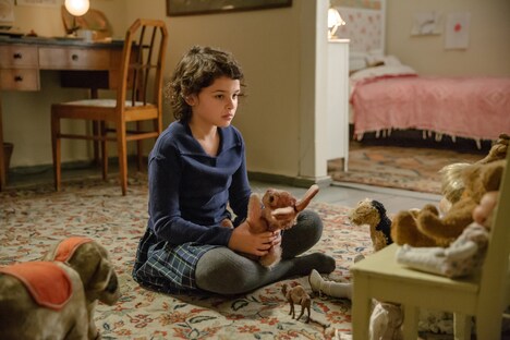 「ヒトラーに盗られたうさぎ」新場面写真