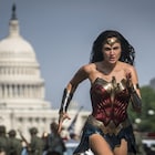 ガル・ガドット、ワンダーウーマンの使命に言及「1人で正しいことをやり続けている」