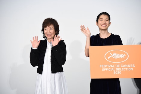 左から浅田美代子、蒔田彩珠。