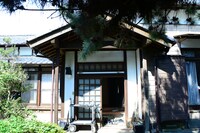 鴉丸家の様子。