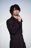 セリフを披露する横浜流星。