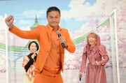 “キュアデカオレンジ”を名乗る高岸宏行。
