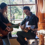 パティ・スミスがルーニー・マーラを応援、「ソング・トゥ・ソング」本編映像