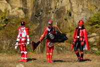 「劇場版 騎士竜戦隊リュウソウジャーVSルパンレンジャーVSパトレンジャー／魔進戦隊キラメイジャー エピソードZERO スーパー戦隊MOVIEパーティー」 (c)2020スーパー戦隊MOVIEパーティー (c)テレビ朝日・東映AG・東映 (c)2020テレビ朝日・東映AG・東映