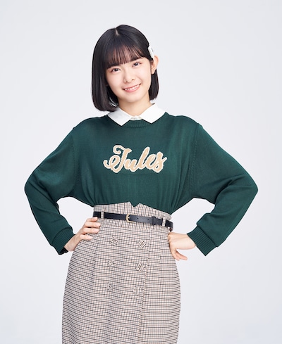 松浦亜弥役の山崎夢羽。