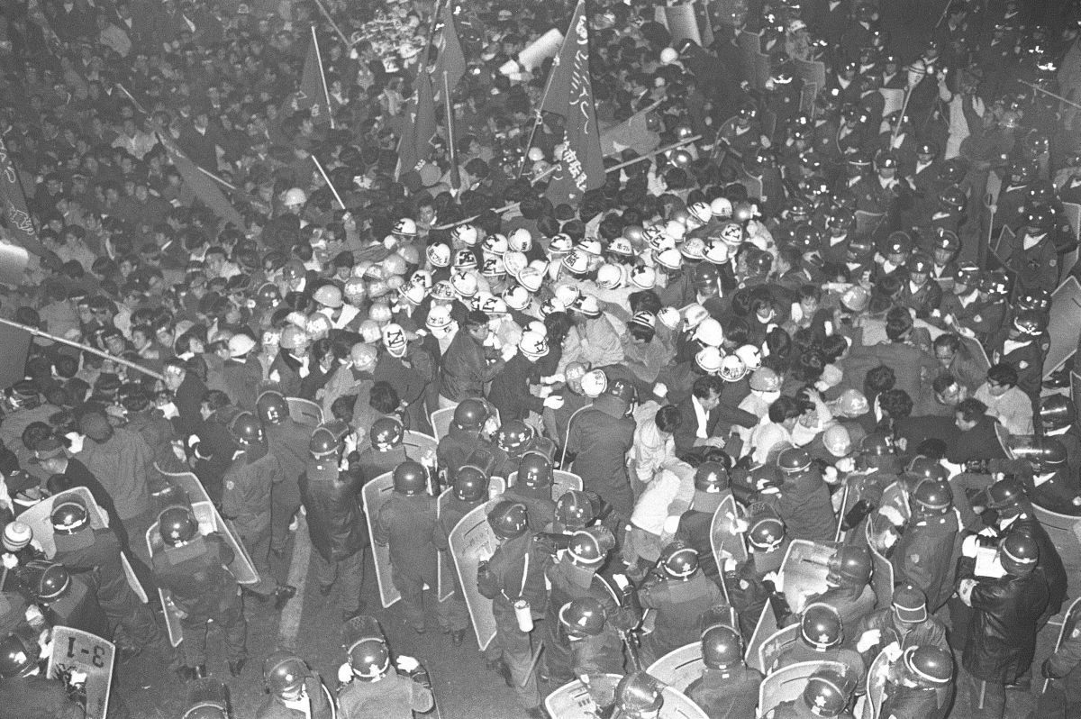 「戦車闘争」新場面写真